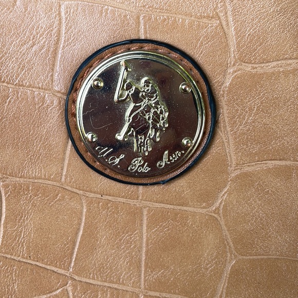 US Polo Assiciation Purse - Picture 2 of 8